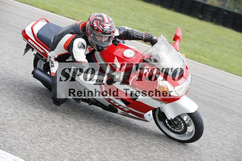 Archiv-2025/52 10.09.2025 FREERIDE Training  ADR/Gruppe M/35